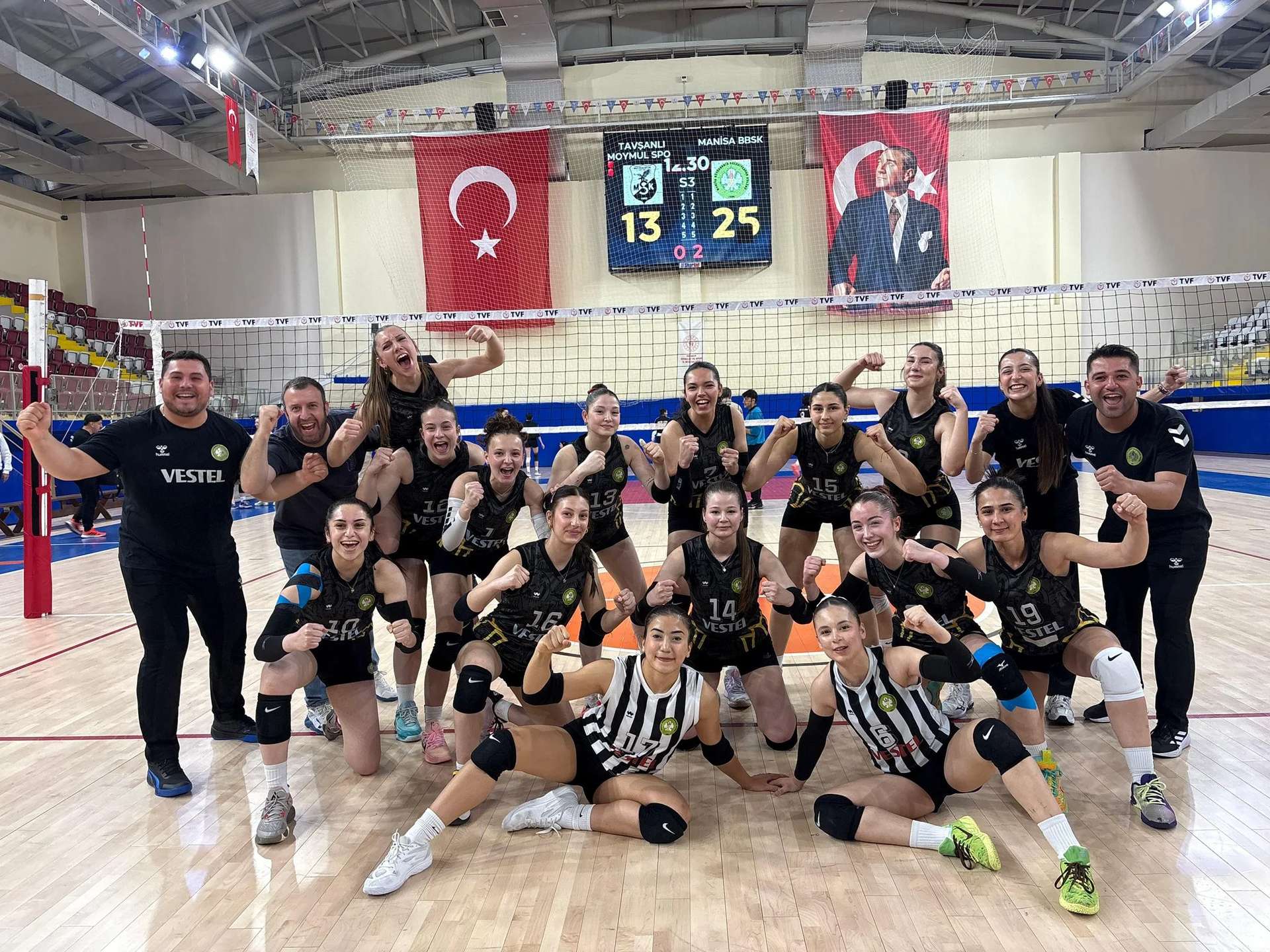 Vestel Manisa BBSK 'Geleceğin Sultanları'ndan tarihi başarı!