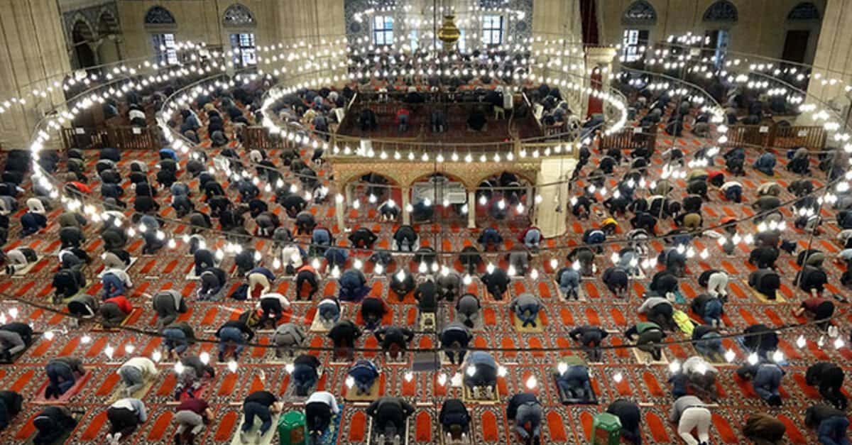 Ankara'da teravih namazı vakti