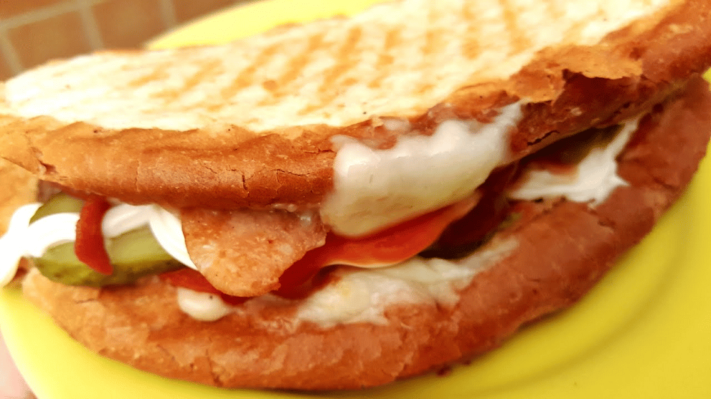 Ayvalık Tostu Tarifi, Ayvalık Tostu nasıl yapılır?