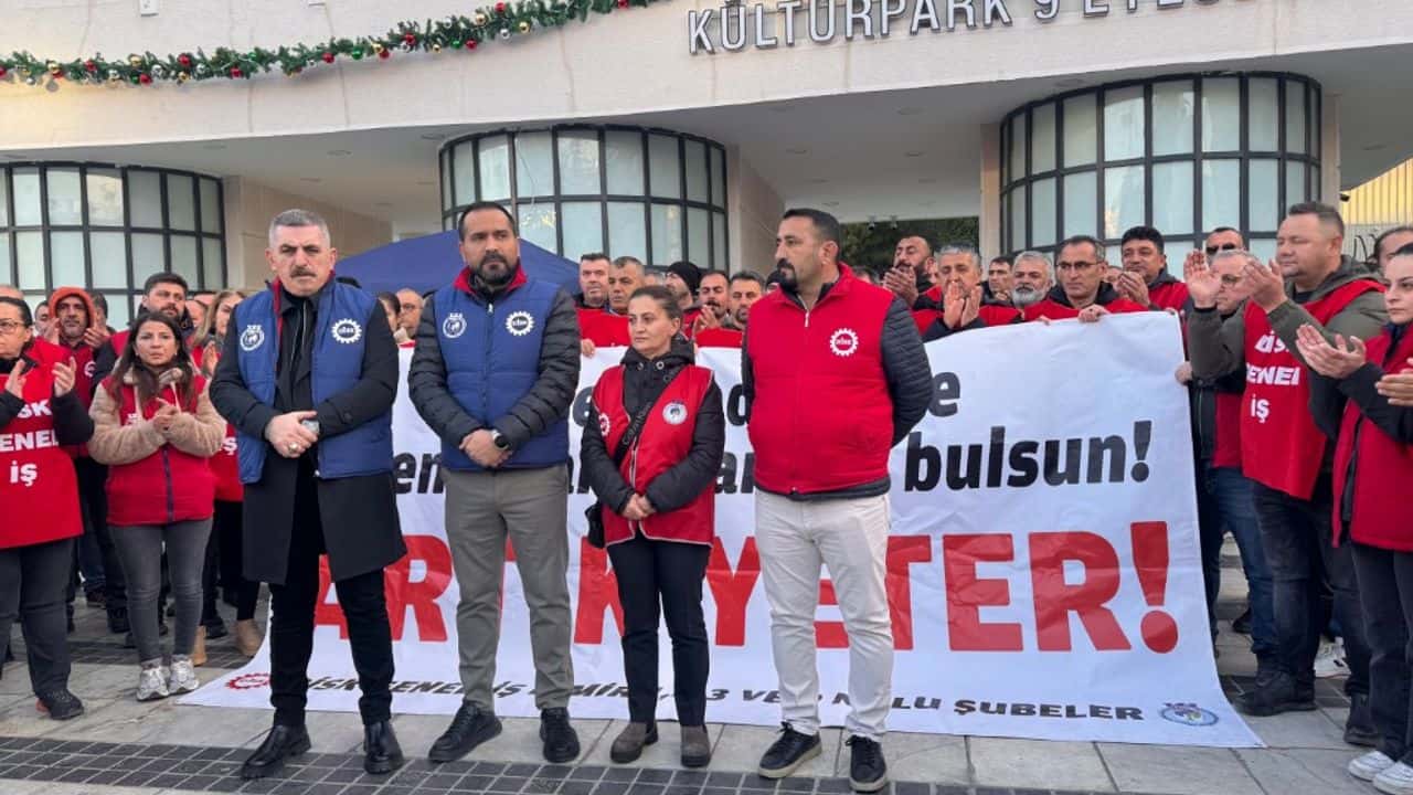 İzmir’de Genel-İş Sendikası üyesi belediye çalışanlarının eylemi sürüyor