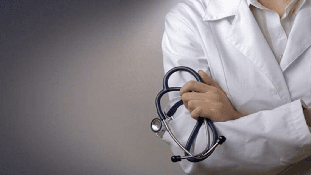 Şiddetli Baş Ağrısı Neden Olur? Doktorlar Uyarıyor: "Bu 5 İşareti Asla Göz Ardı Etmeyin"