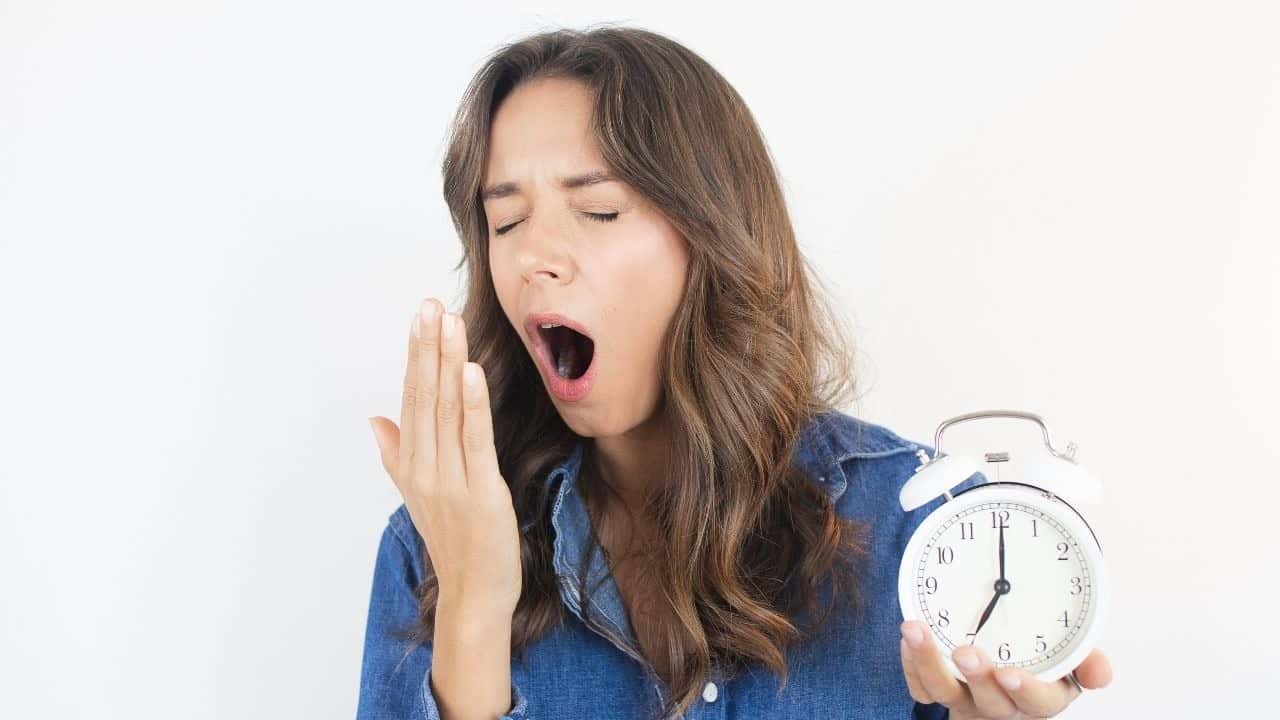 Esnemek Nedir? Neden Esneriz? Bilimin Açıkladığı Şaşırtıcı Gerçekler