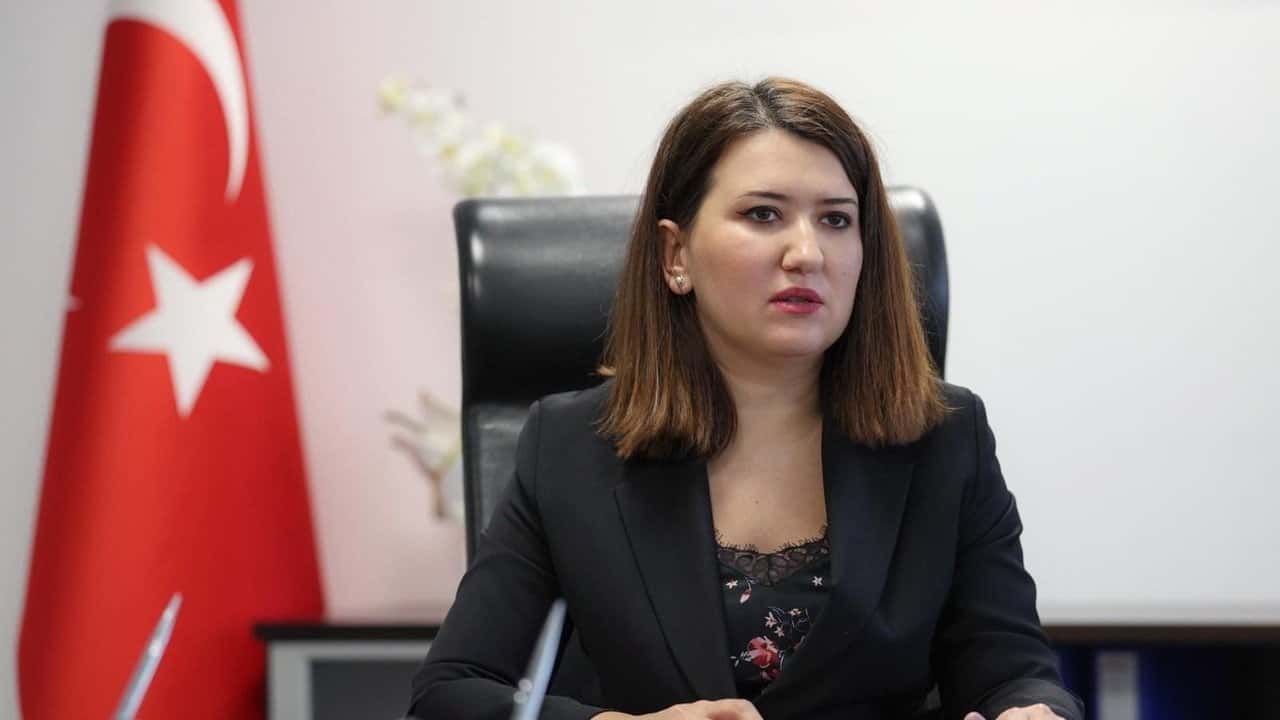 CHP'li Gökçen'den, İzmir'deki Meslek Fabrikası'na yapılan polis baskınına tepki