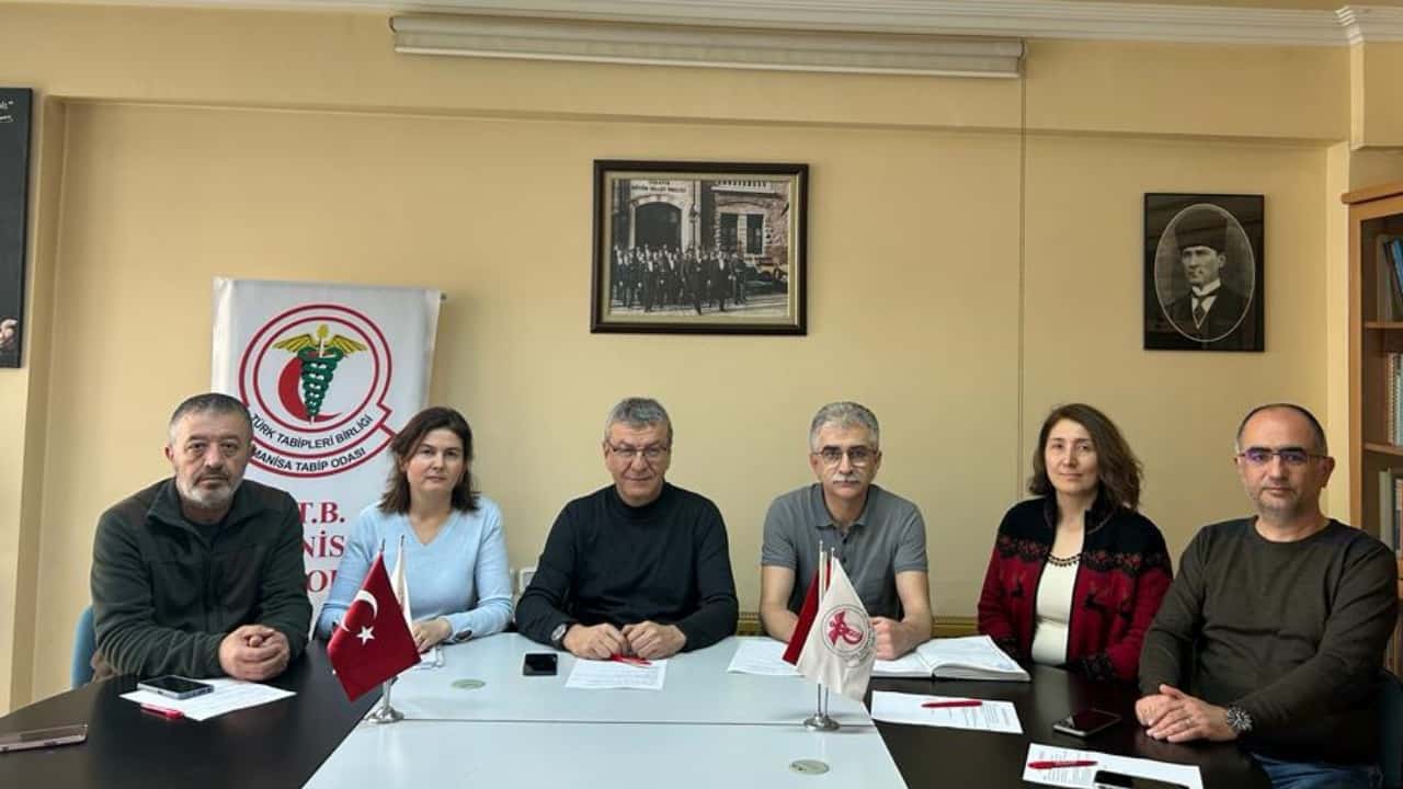 Manisa Tabip Odası: Hayatlarımızdan da, haklarımızdan da vazgeçmiyoruz!