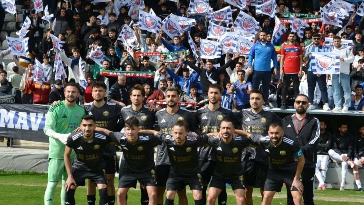 Manisa'da futbol takımına verilen 'Kürtçe cezası' değil tahkimden döndü