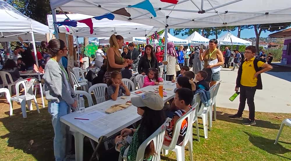 Seferihisar’da Çocuklar Ormanın Çağrısına Kulak Verdi