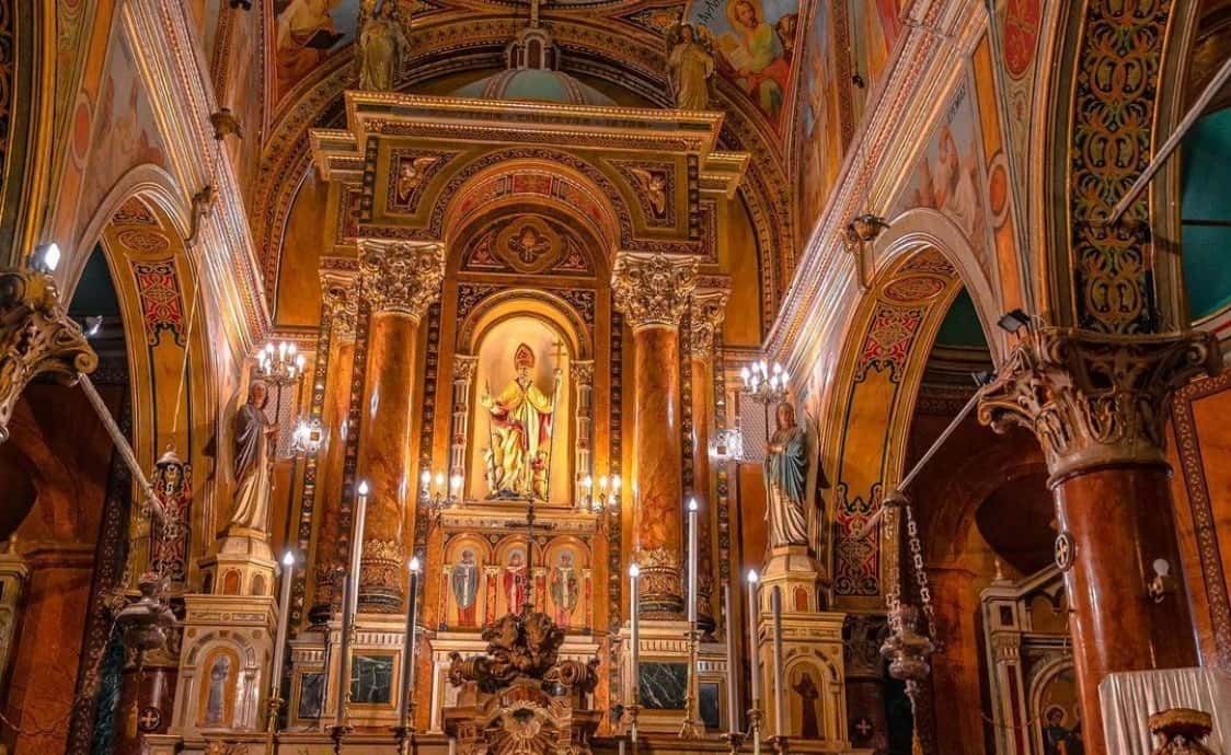 İzmir'in Tarihini Yaşatan İbadethane: St. Polycarp Kilisesi Nerede, Nasıl Gidilir?