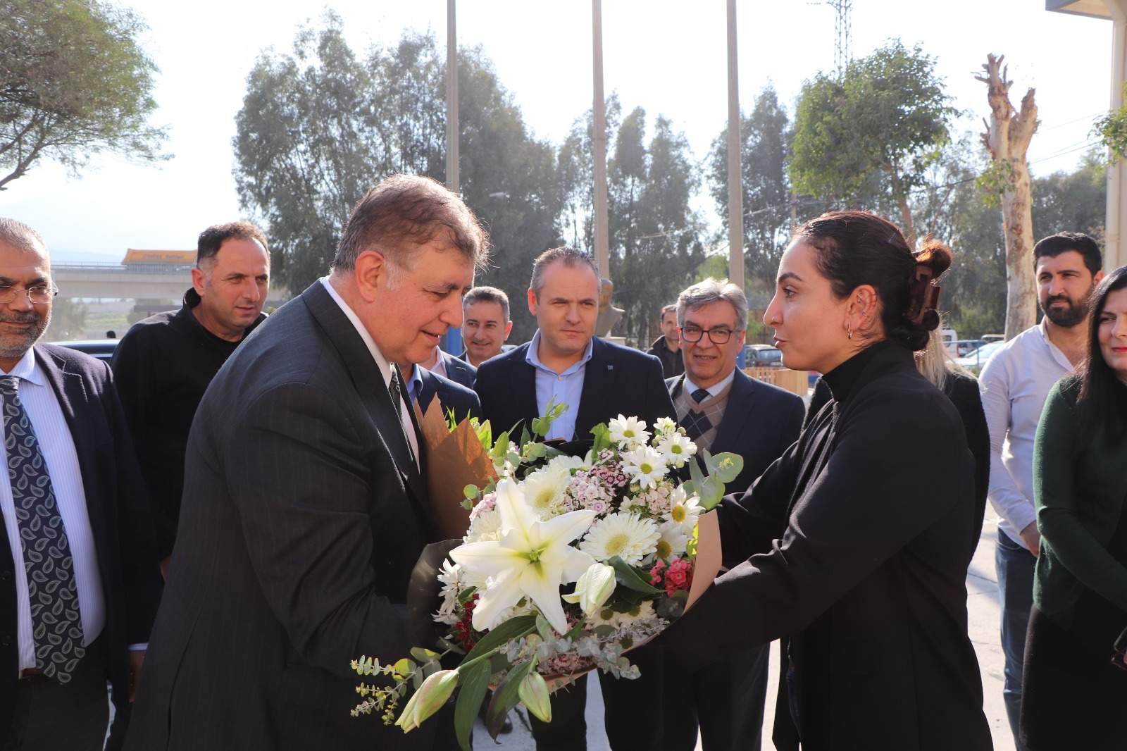 Başkan Tugay İZBETON işçileriyle buluştu