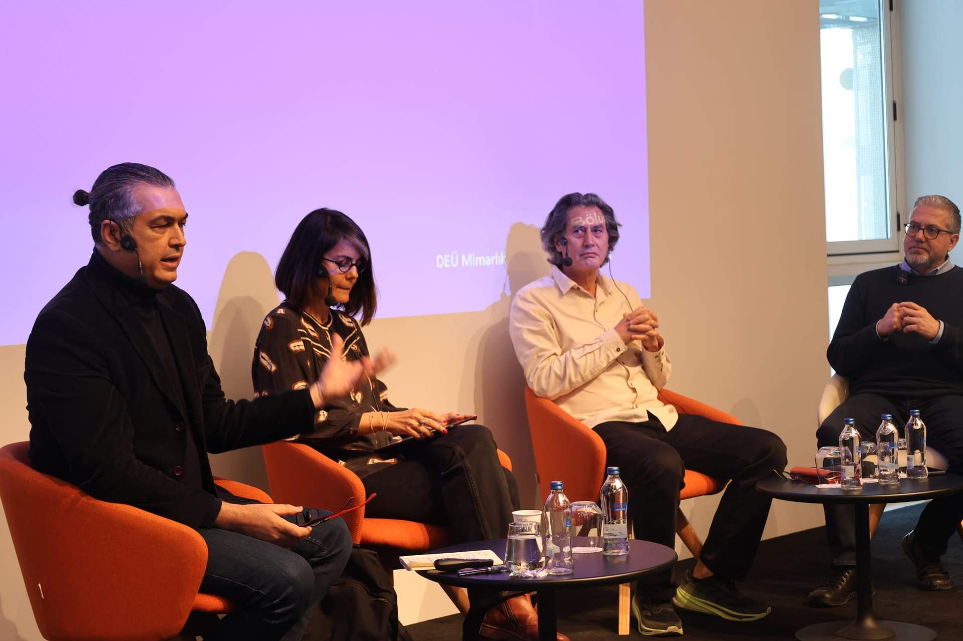 “Nasıl bir İzmir” serisi “Tasarım Kenti ve Kentin Tasarımı” paneli ile devam etti