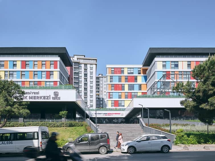 Bağcılar’da Çok Yönlü Bir Sosyal Yaşam Merkezi