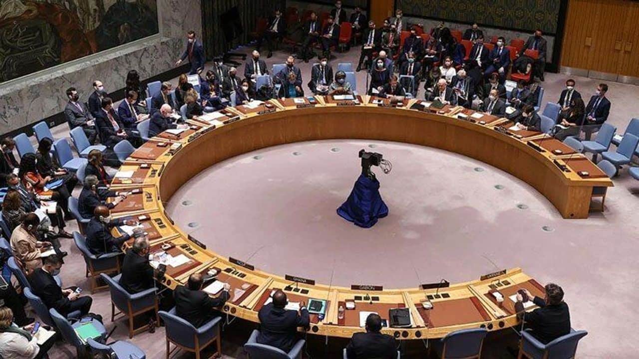 Fransa Lübnan için BMGK'yı acil toplantıya çağırdı