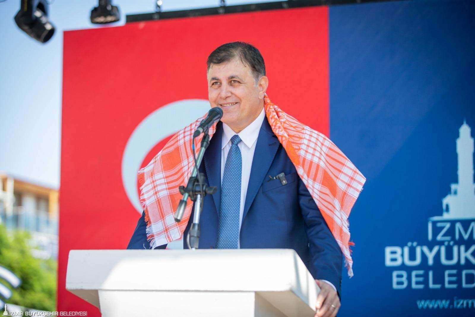 Cemil Tugay: Urla’yı geliştirmek demek Urla’yı korumak demektir