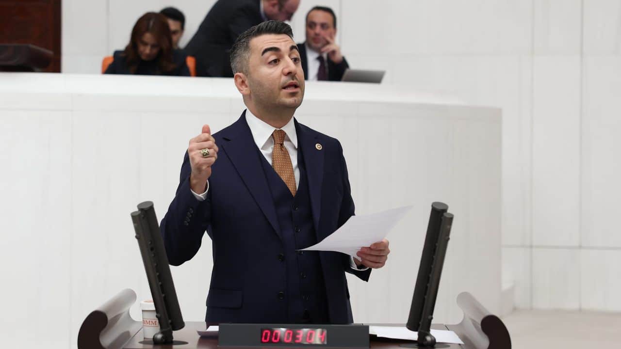 CHP'li Avşar'dan köprü ve otoyol özelleştirmelerine tepki: 2 yıllık koltukta 25 yıllık hesap yapmayın