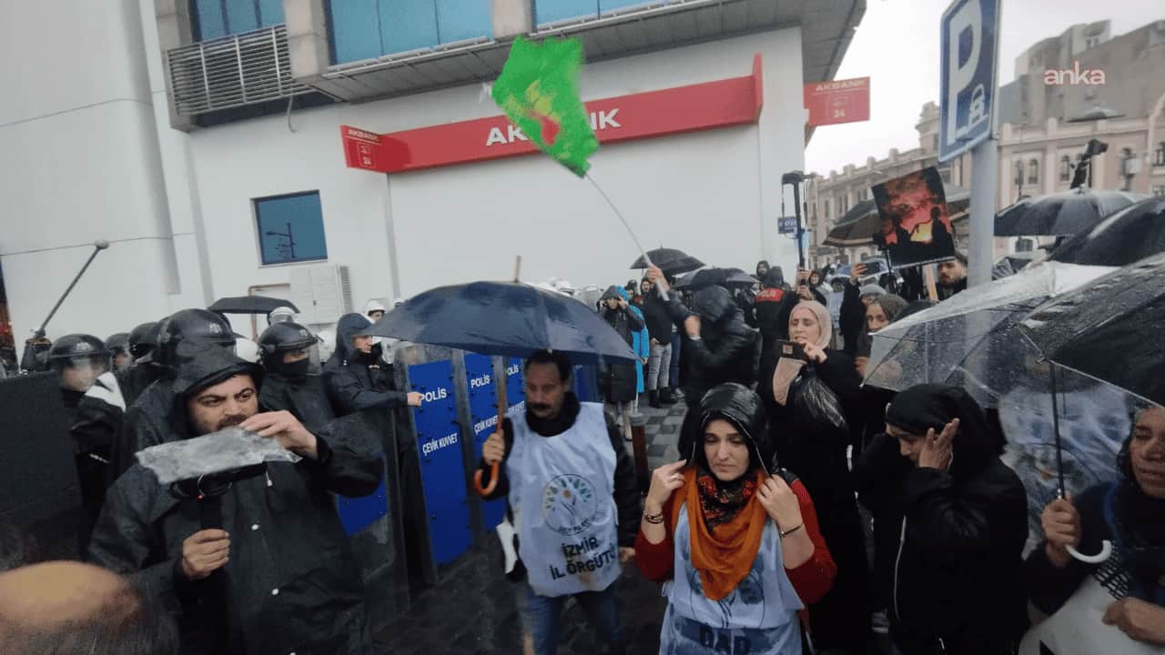 Dem Parti İzmir il örgütü’nün ‘Rojava’ yürüyüşüne izin verilmedi
