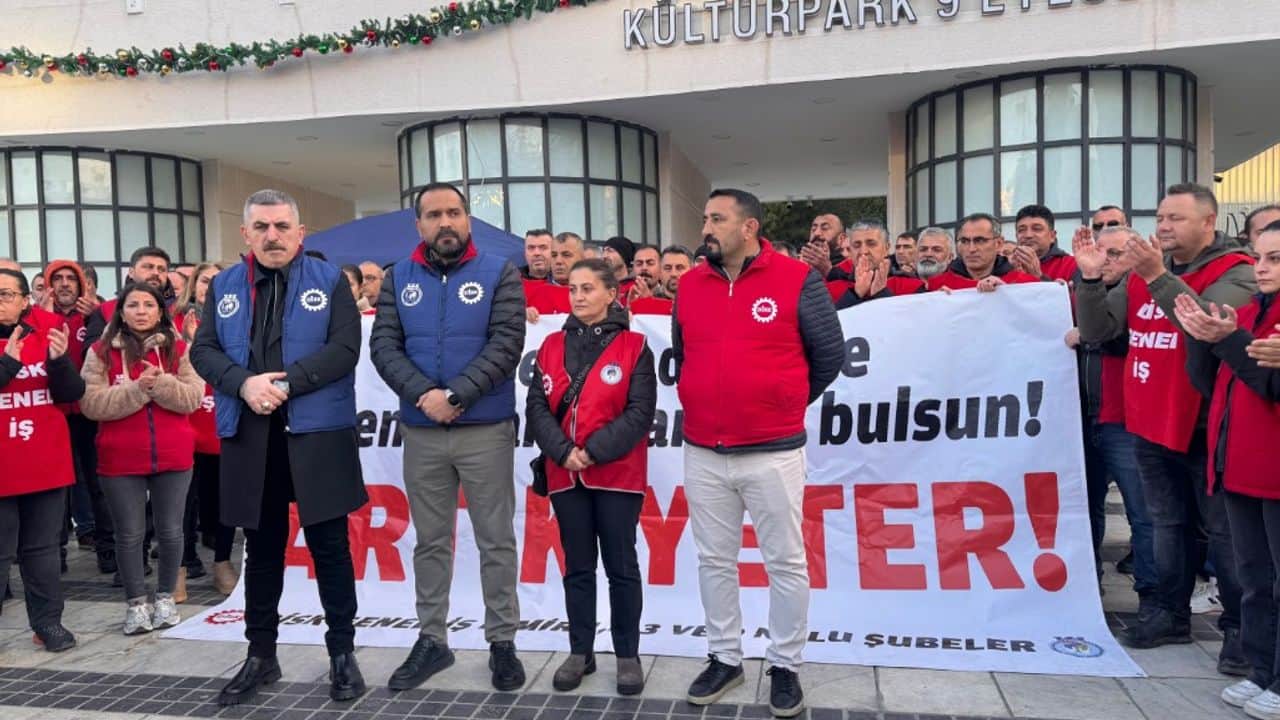 İzmir’de Genel-İş Sendikası üyesi belediye çalışanlarının eylemi sürüyor