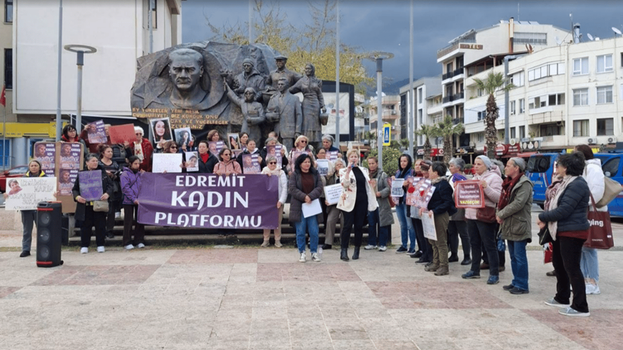 Edremitli kadınlardan Rojin Kabaiş için adalet çağrısı: 18 aydır gerçekler saklanıyor!