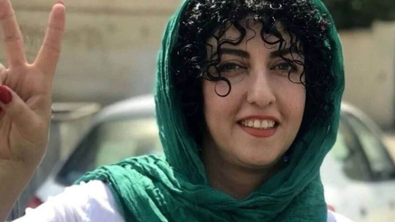 İran'da Nobel ödüllü aktivist Nergis Muhammedi'ye 7 yıl 6 ay hapis cezası verildi