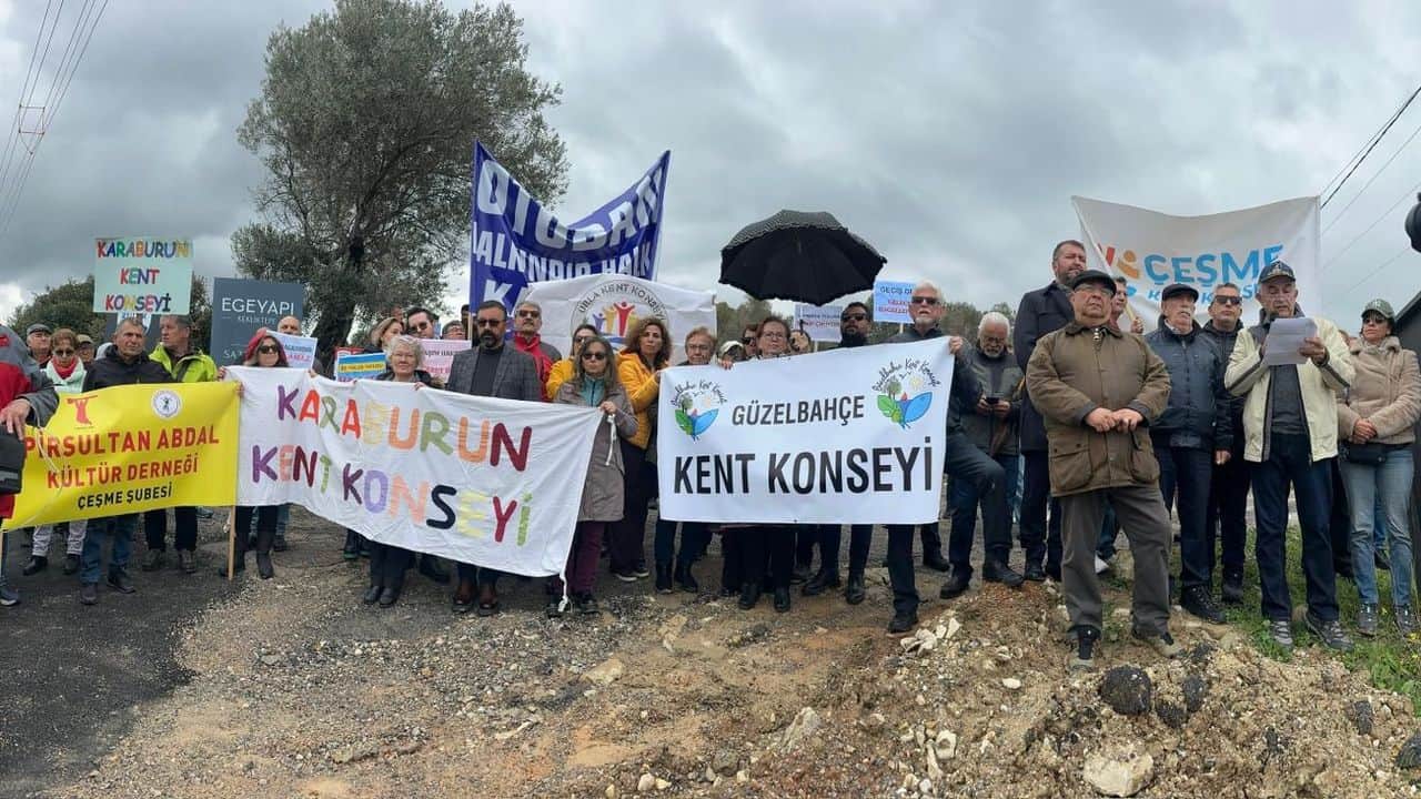 İzmir-Çeşme Otoyolu’ndaki özelleştirme kararı protesto edildi