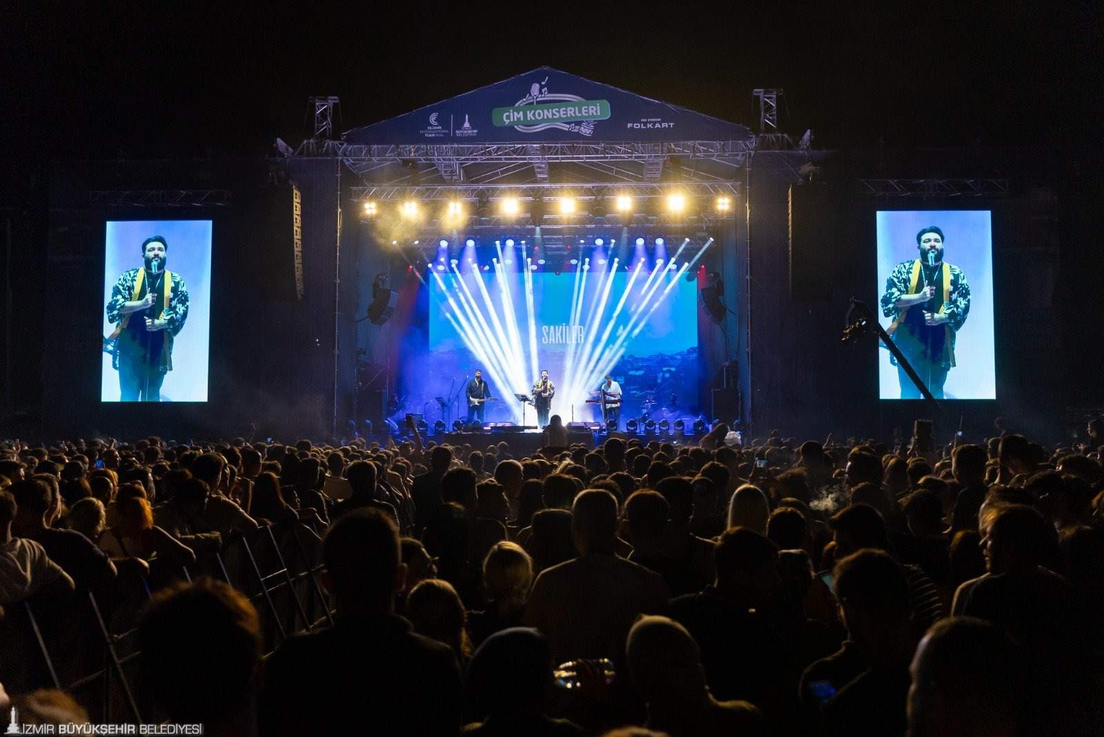 Kültürpark’ta coşku Can Gox ve Sakiler ile devam etti