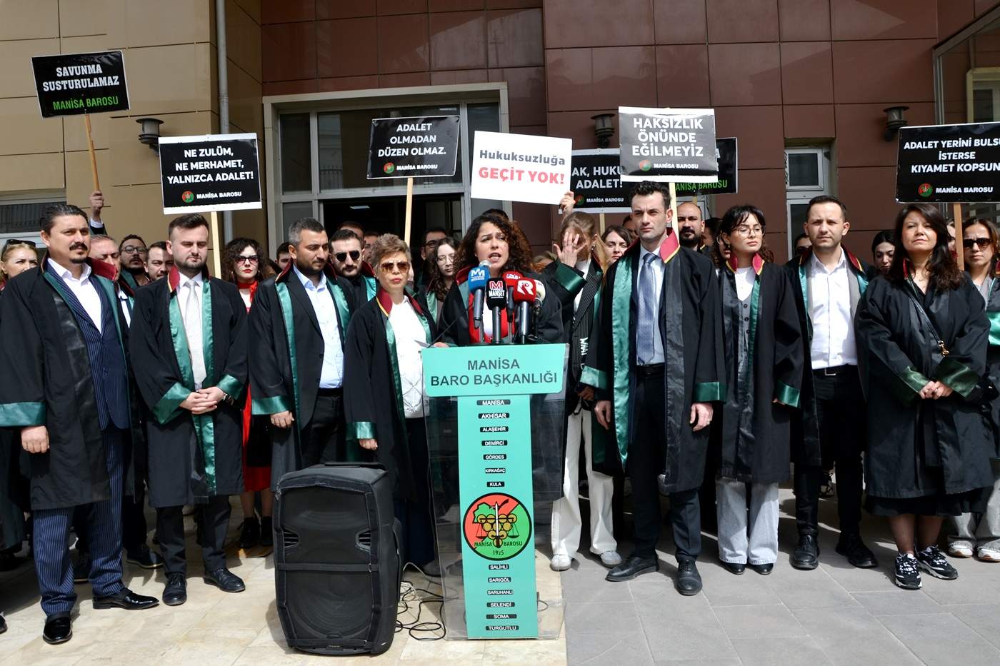 Manisa Barosu'ndan Yeni Akit'e tepki