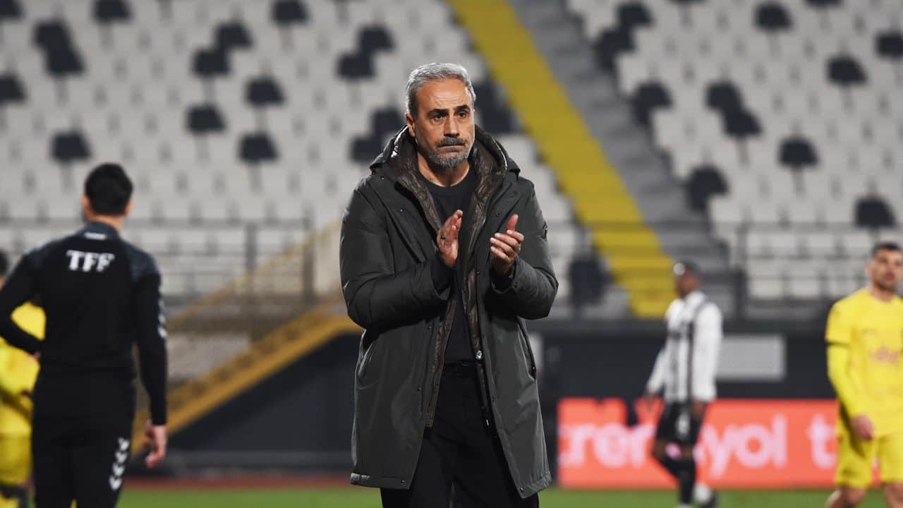 Manisa FK’nın başarılı teknik patronu sağ gösterip sol vurdu