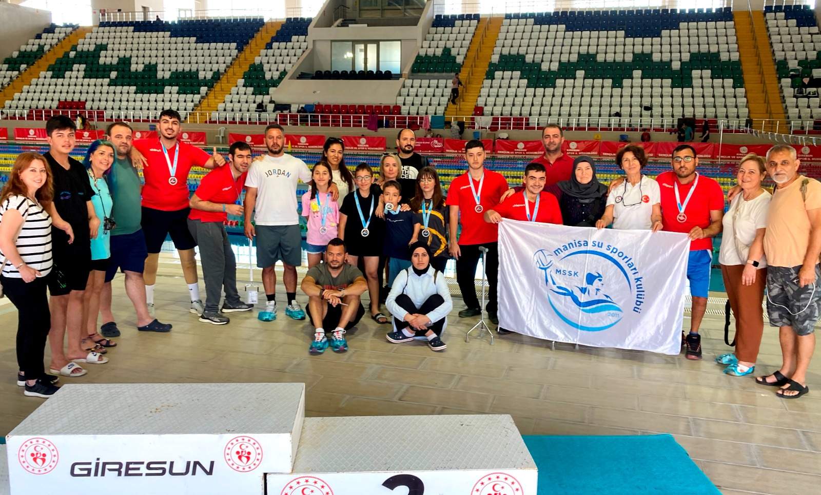 Manisalı engelli sporcular Giresun'da yarıştı