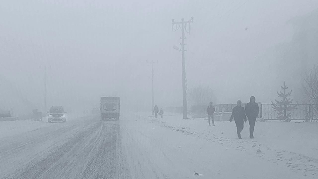 Meteorolojiden 29 il için sarı kodlu uyarı: 5 ilde eğitime ara verildi