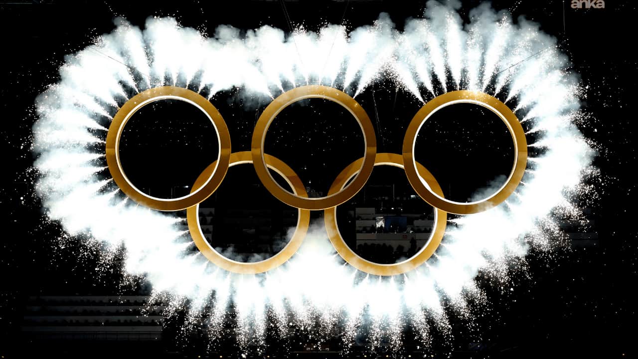 Milano-Cortina 2026 Kış Olimpiyatları iki meşaleyle başladı