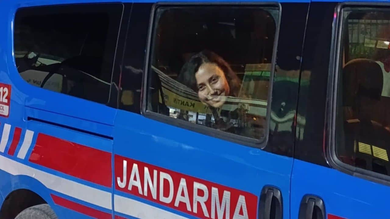 Akbelen'deki kamulaştırma çalışmalarını protesto nedeniyle gözaltına alınan İkizköylü Esra Işık tutuklandı