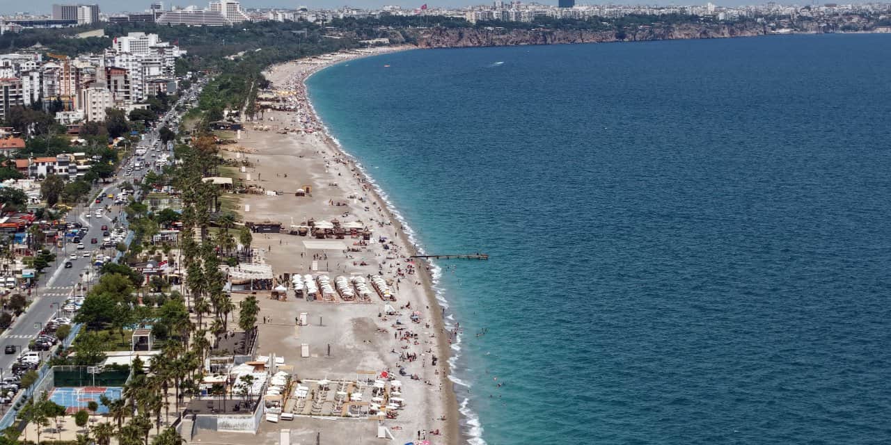 Ortadoğu'daki savaş turizmi de etkiledi: Rezervasyonlarda yüzde 90'lık düşüş