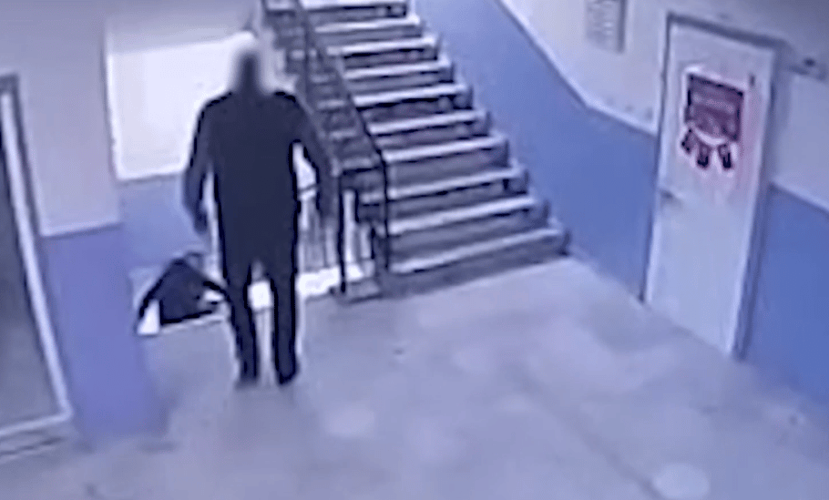 Otizmli öğrenciyi merdivenden ittiği öne sürülen okul müdürü hakkında soruşturma başlatıldı