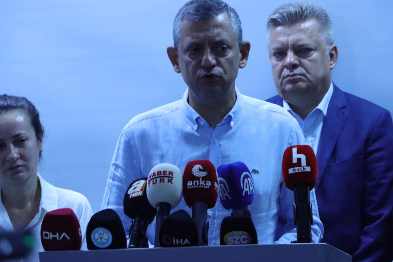 Özgür Özel: topraklarımızın yarıya yakını ipotekli