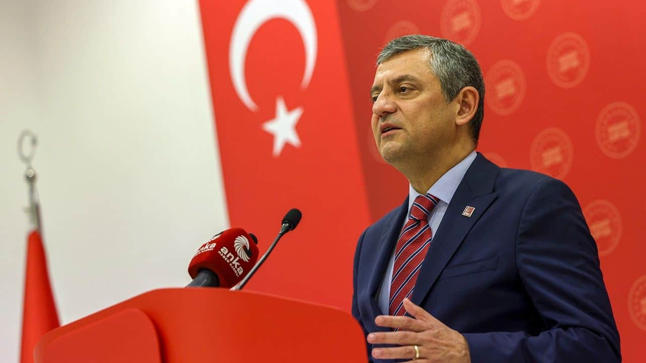 Özgür Özel’den Suriye açıklaması: Türkiye müzakereden ve diplomasiden yana tutum almalı
