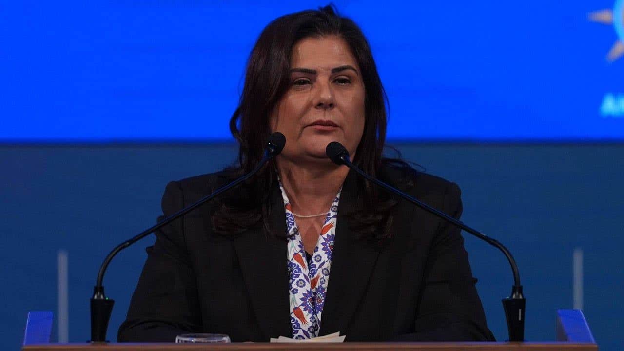 Özlem Çerçioğlu’nun da aralarında bulunduğu 33 sanıklı ihale davasında duruşma ertelendi