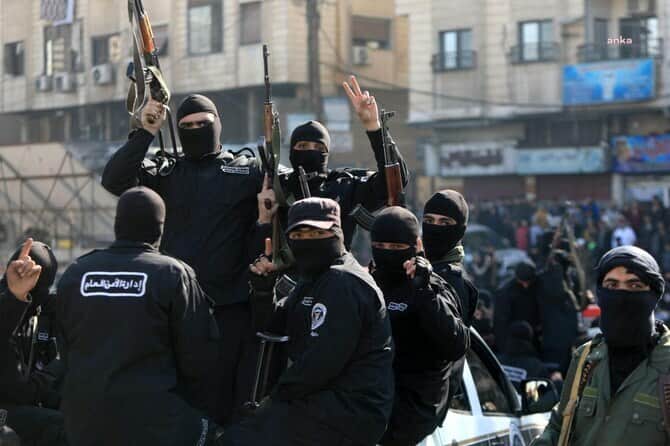 Suriye devasa boyutta bir iç savaşın eşiğinde