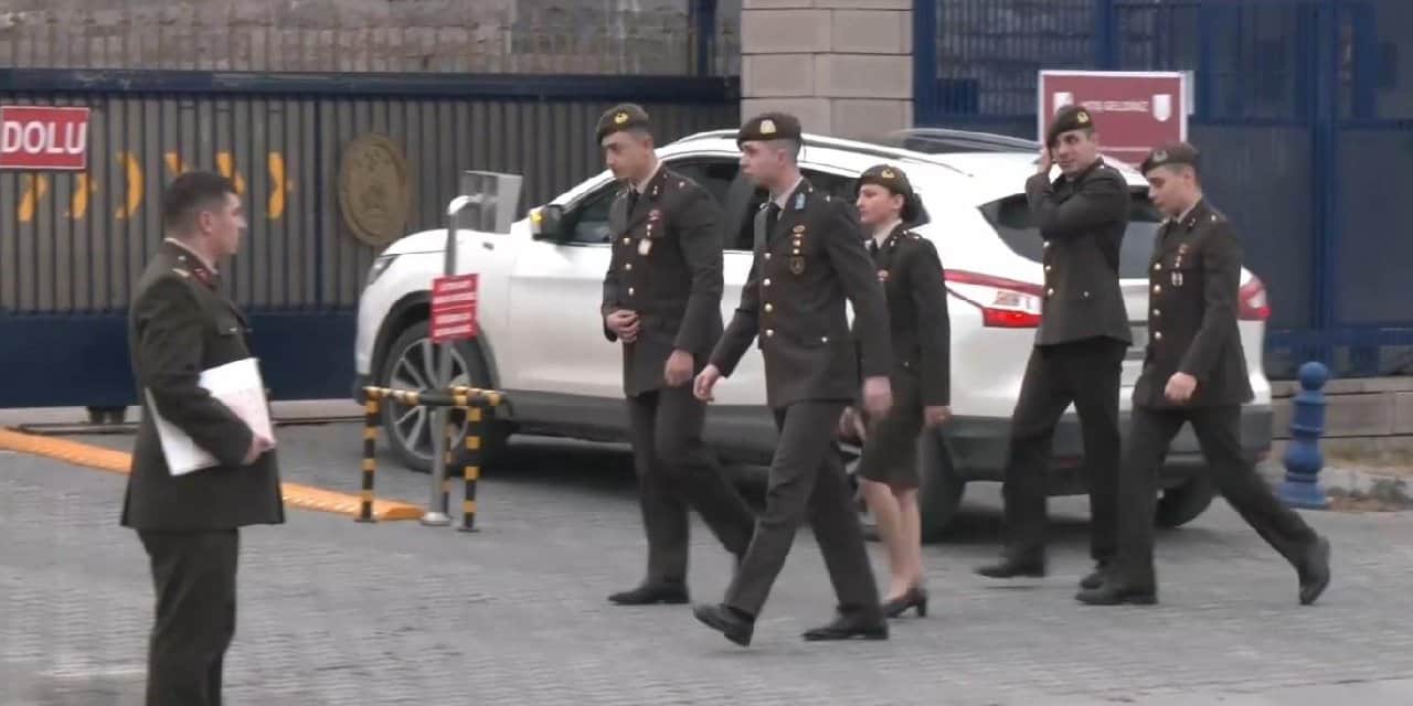 Teğmenlerin avukatlarından Anıtkabir açıklaması