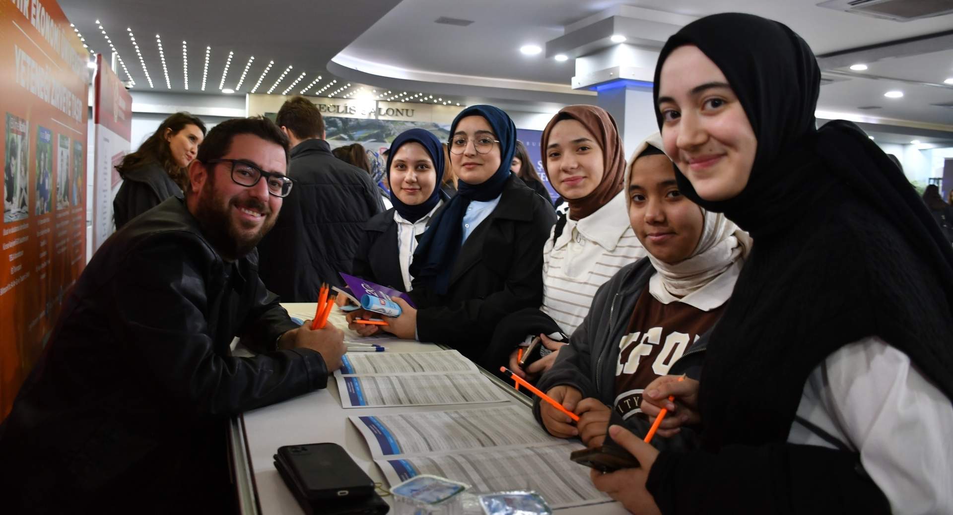 Üniversite tanıtım gününe büyük ilgi