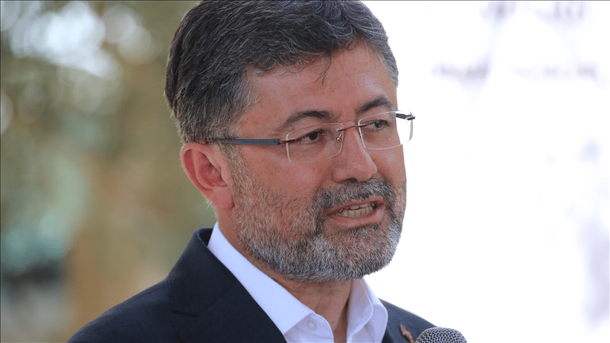 Bakan Yumaklı, yangınlarla ilgili konuştu: Sabotajla ilgili herhangi bir tespit yok