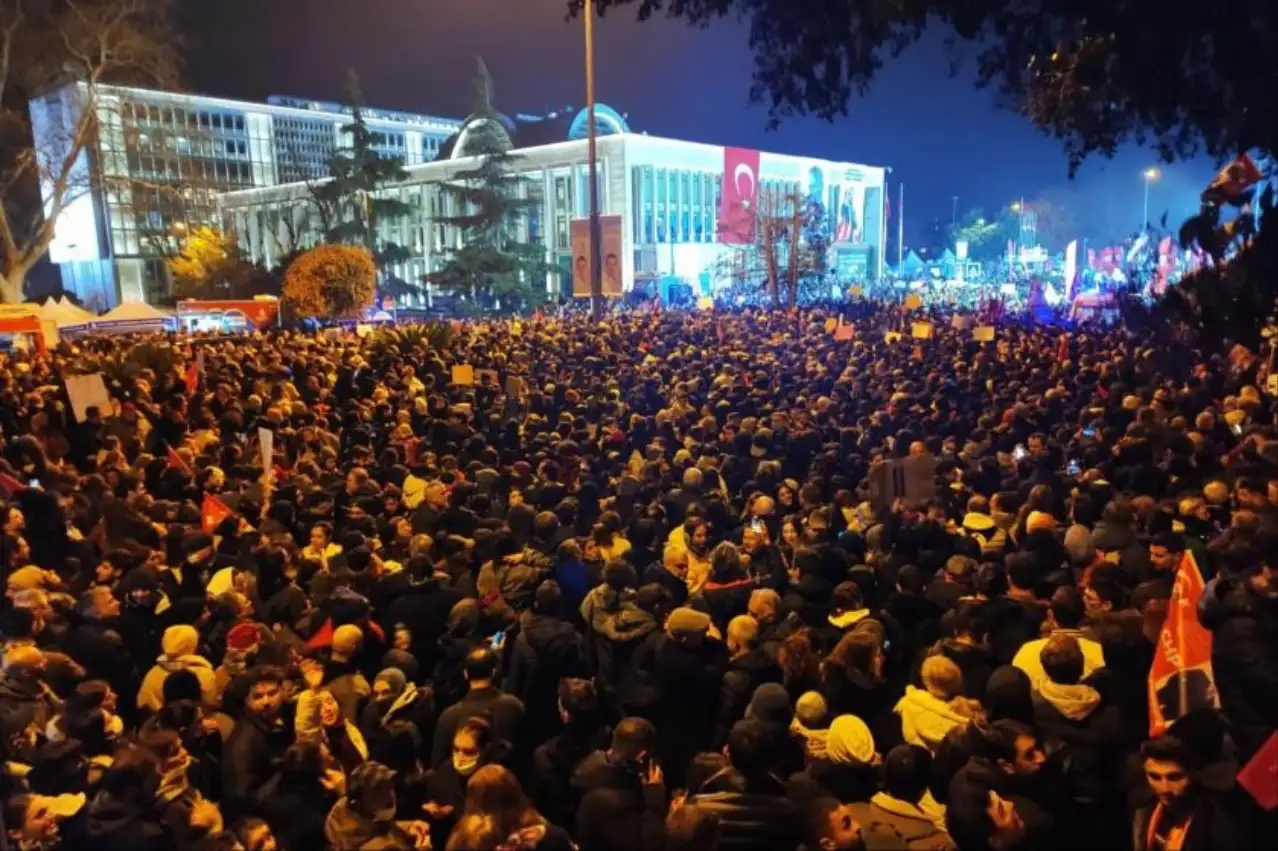 10 Gazeteci Gözaltına Alındı: "Gazetecilere Yönelik Susturma Politikasından Vazgeçin!"