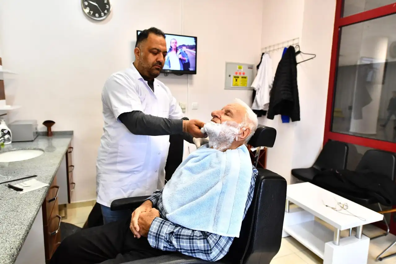 Huzurevi sakinleri mutlu çalışanlar gururlu