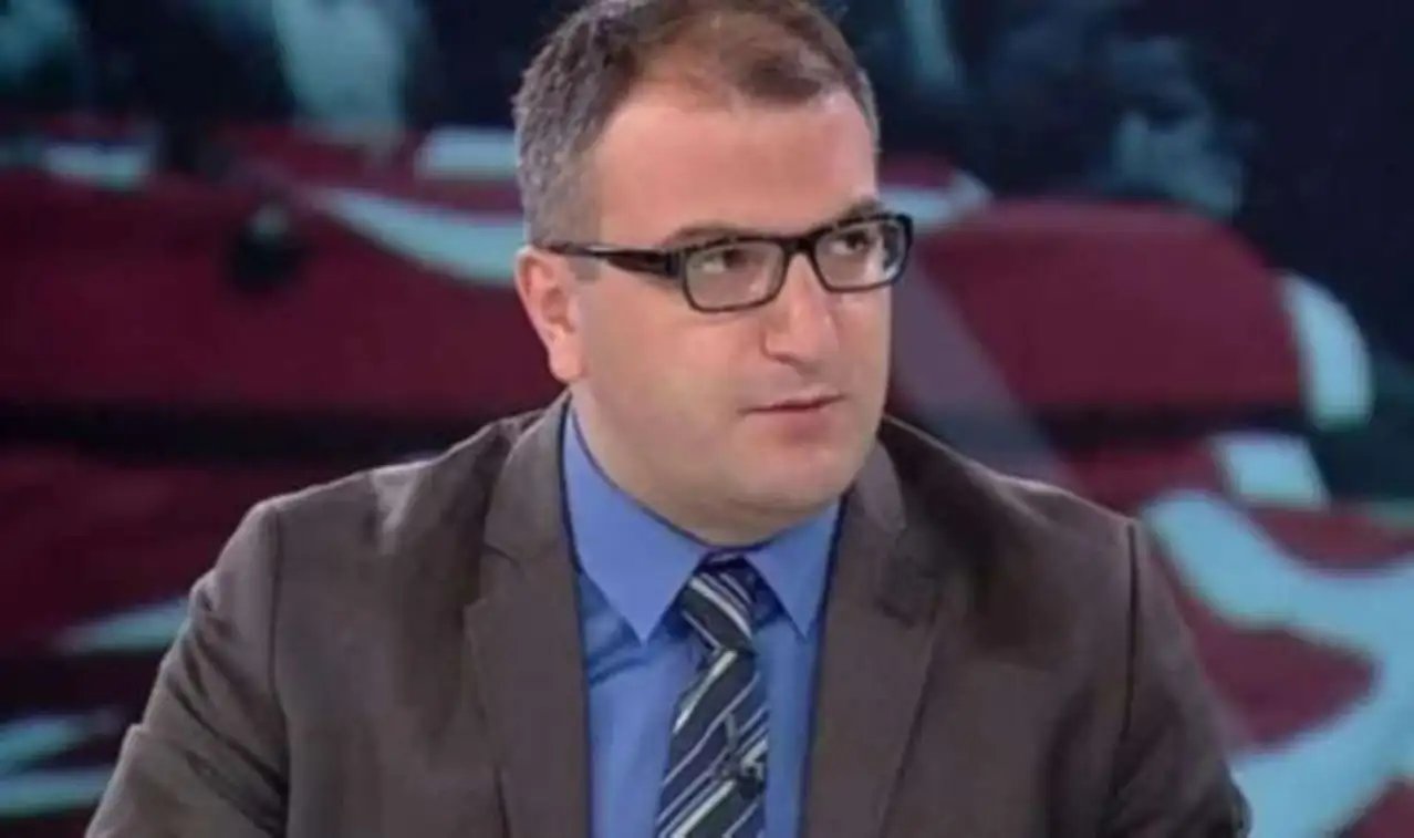 Cem Küçük Kimdir? Nereli? Kaç Yaşında?