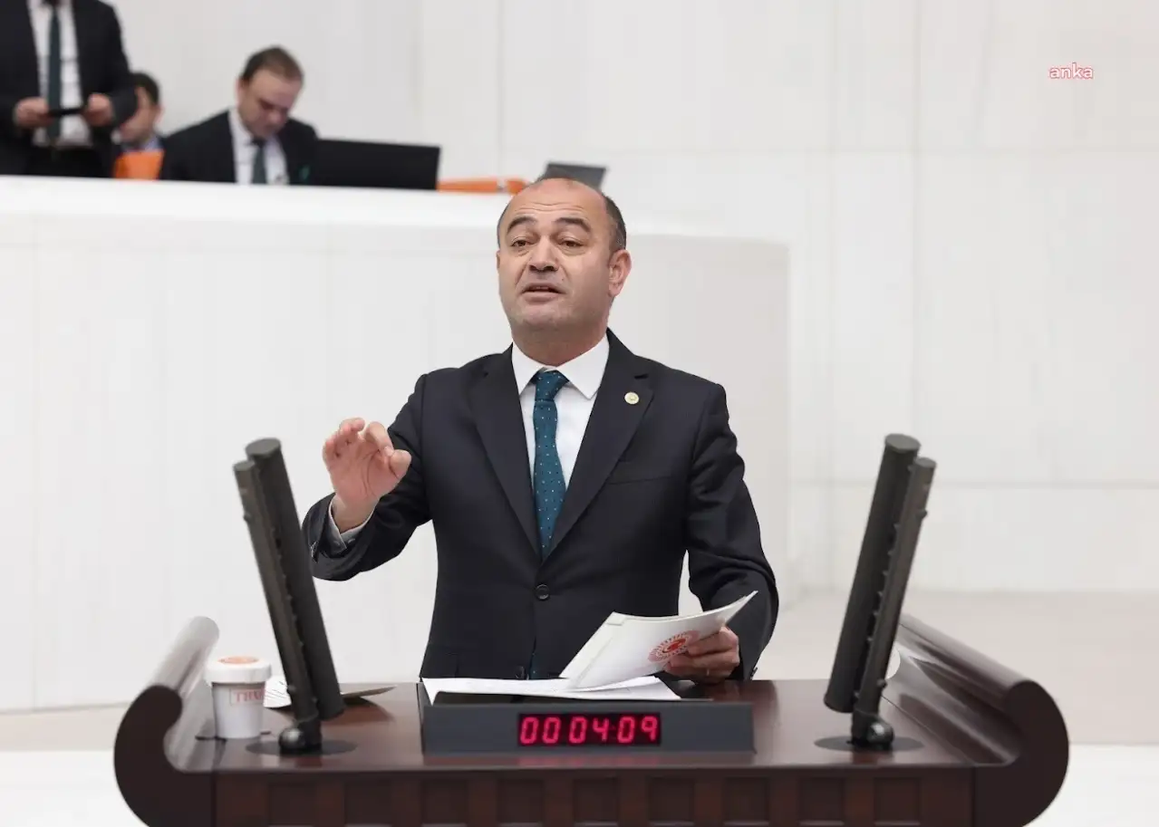 CHP’ye ayar vermek kimsenin haddi değil
