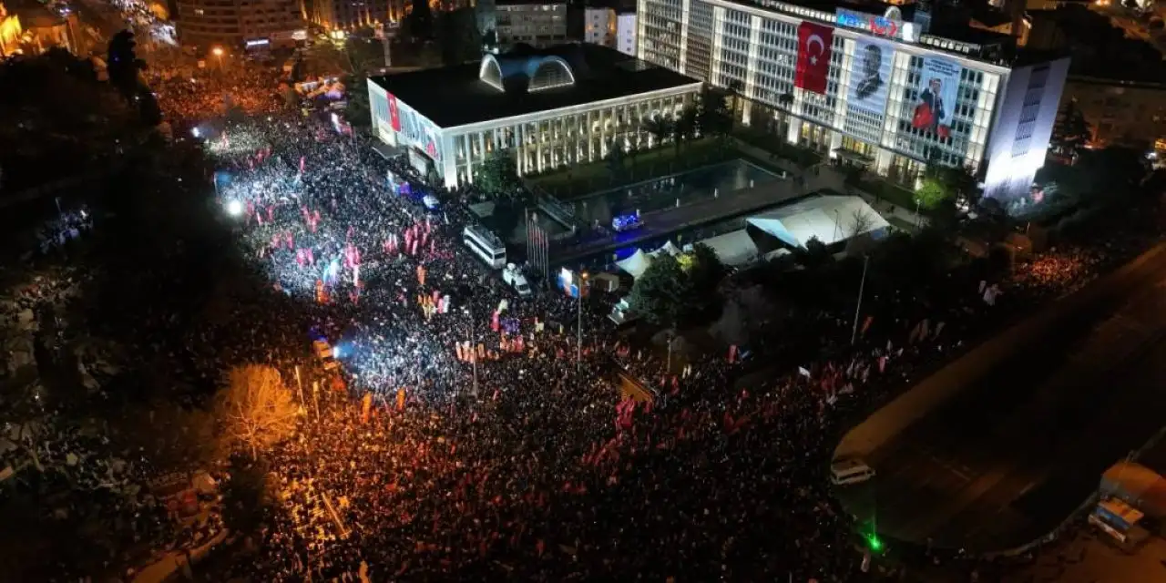 DEM Parti varsa biz yokuz