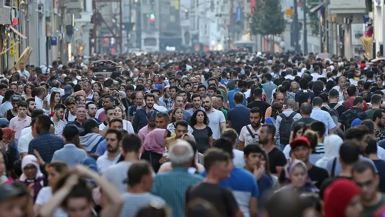 DİSK-AR geniş tanımlı işsizlik raporunu yayımladı: Avrupa'nın 2,4 katına ulaştı