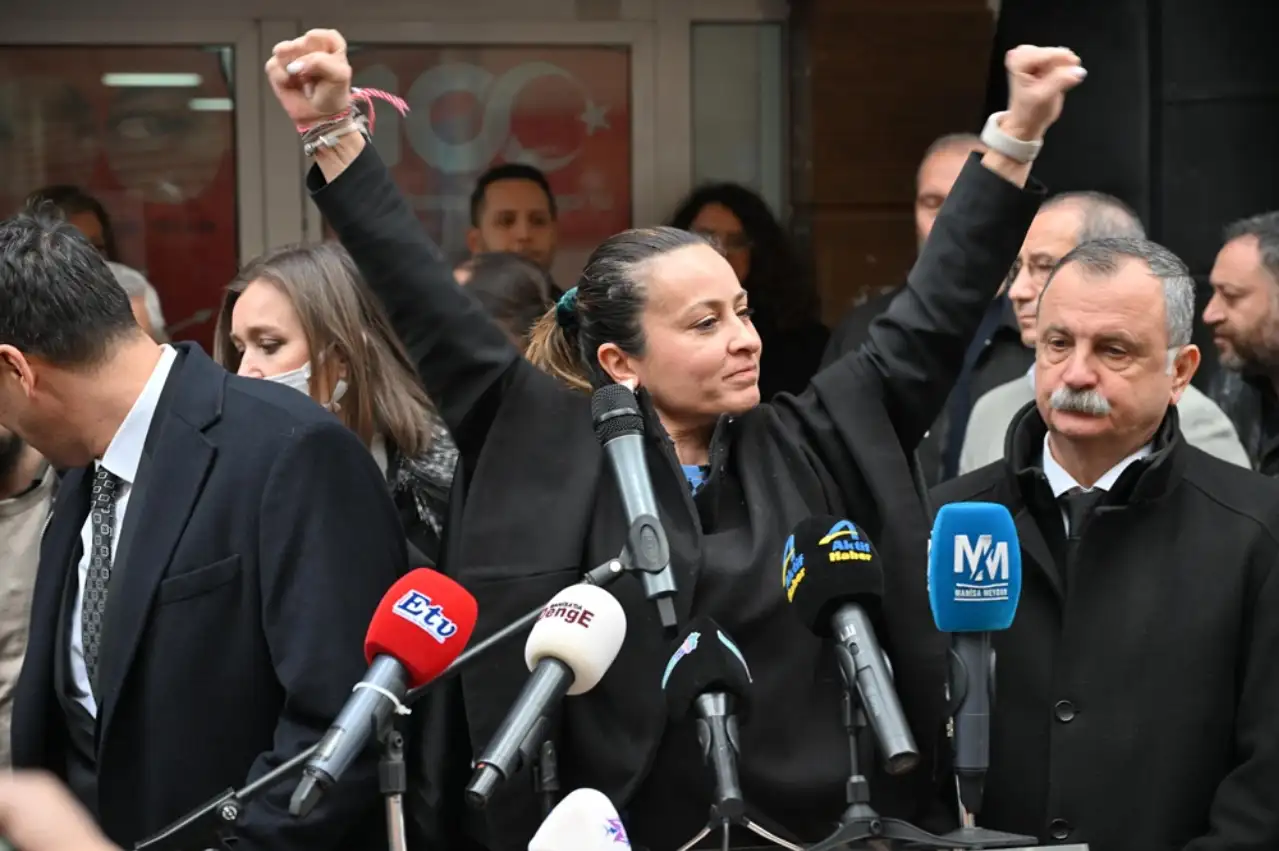 Manisa Valiliğinin miting yasağına CHP’den tam yol ileri açıklaması