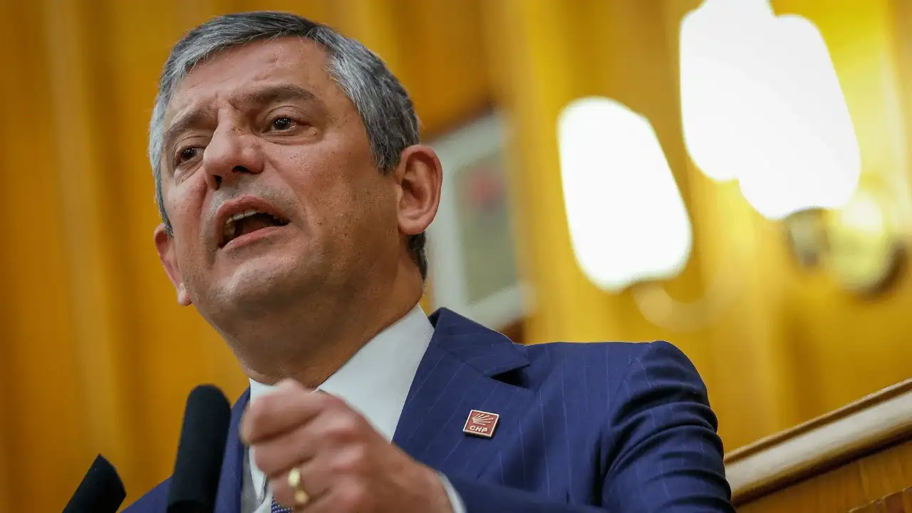 Özgür Özel: Bu gemi böyle yüzmez, kaptan değişecek