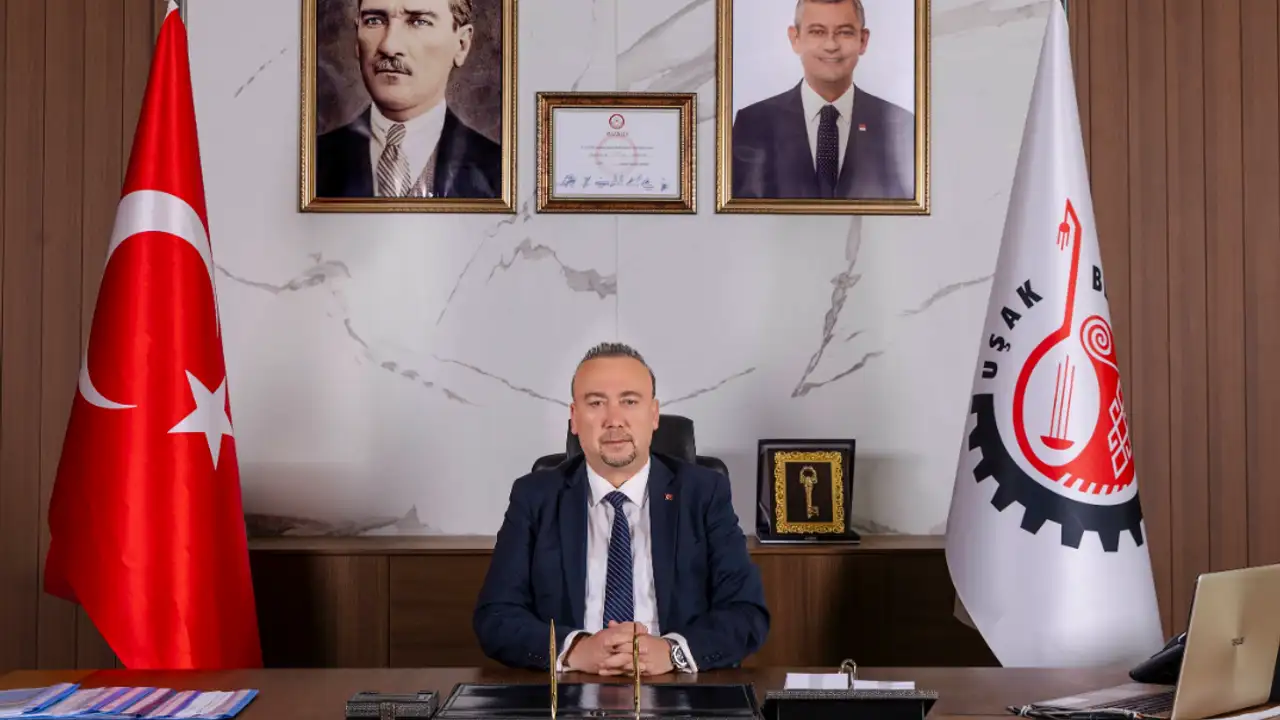 Uşak Belediye Başkanı Özkan Yalım CHP'den ihraç edildi