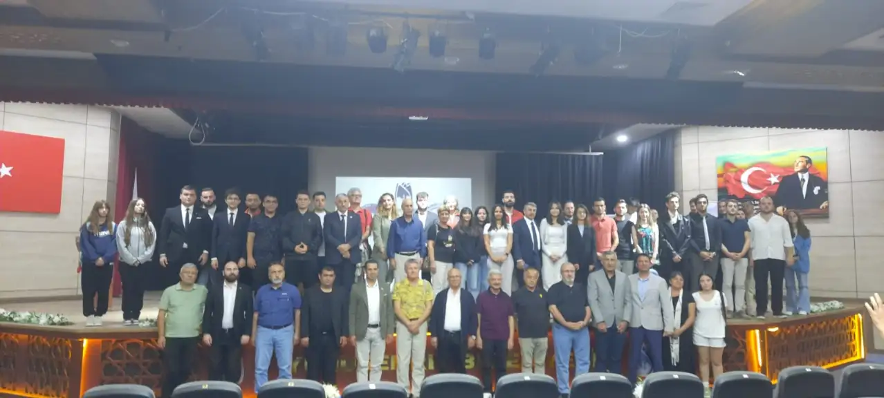 Yunusemre Gençlik Meclisi İlk Toplantısını Gerçekleştirdi