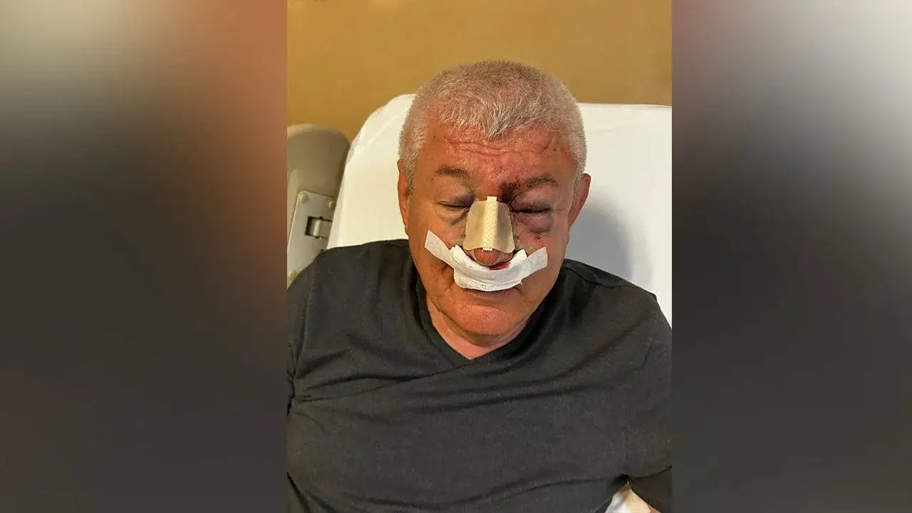 Sol Parti Uşak İl Sözcüsü Mahmut Uludağ'a iş yerinin önünde saldırı düzenlendi
